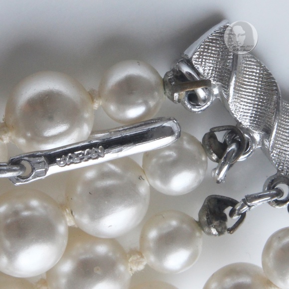 Vintage Pearl Necklace Multistrand Choker Style Glass Faux Pearls 1960s - Picture 12 of 12